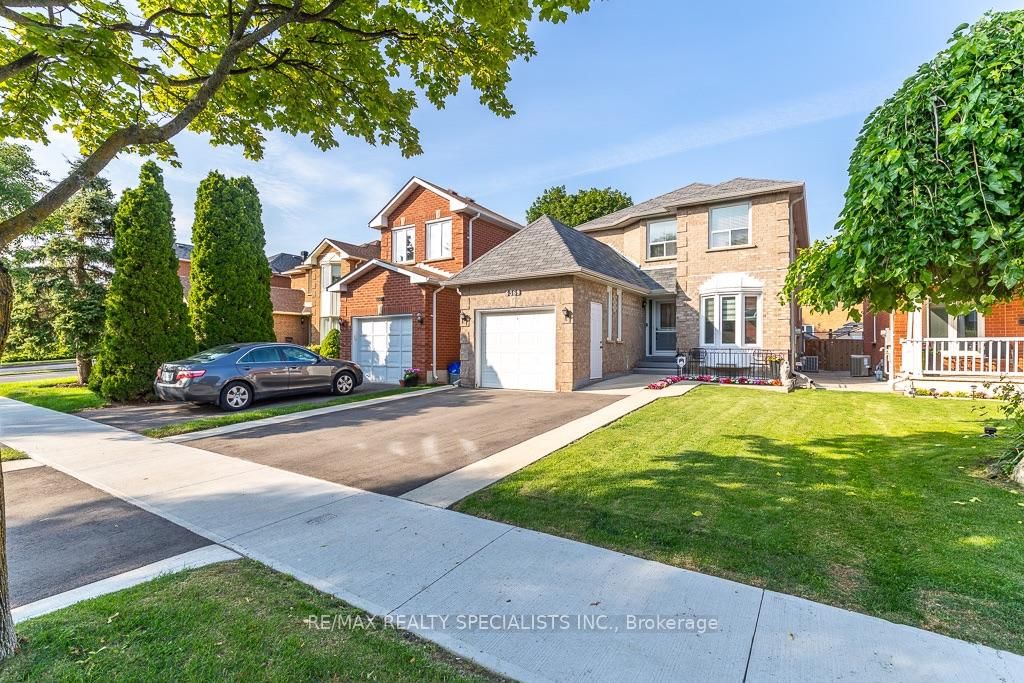 6369 Longspur Road • Mississauga, ON photo 1
