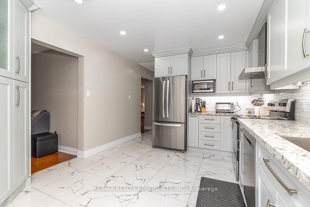 6369 Longspur Road • Mississauga, ON photo 15