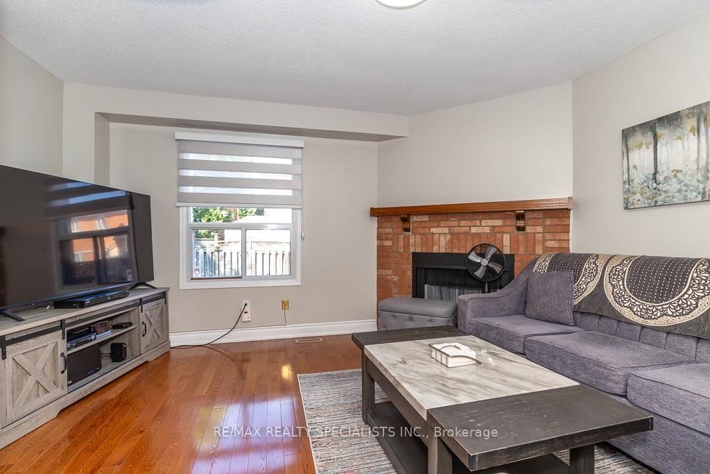 6369 Longspur Road • Mississauga, ON photo 18