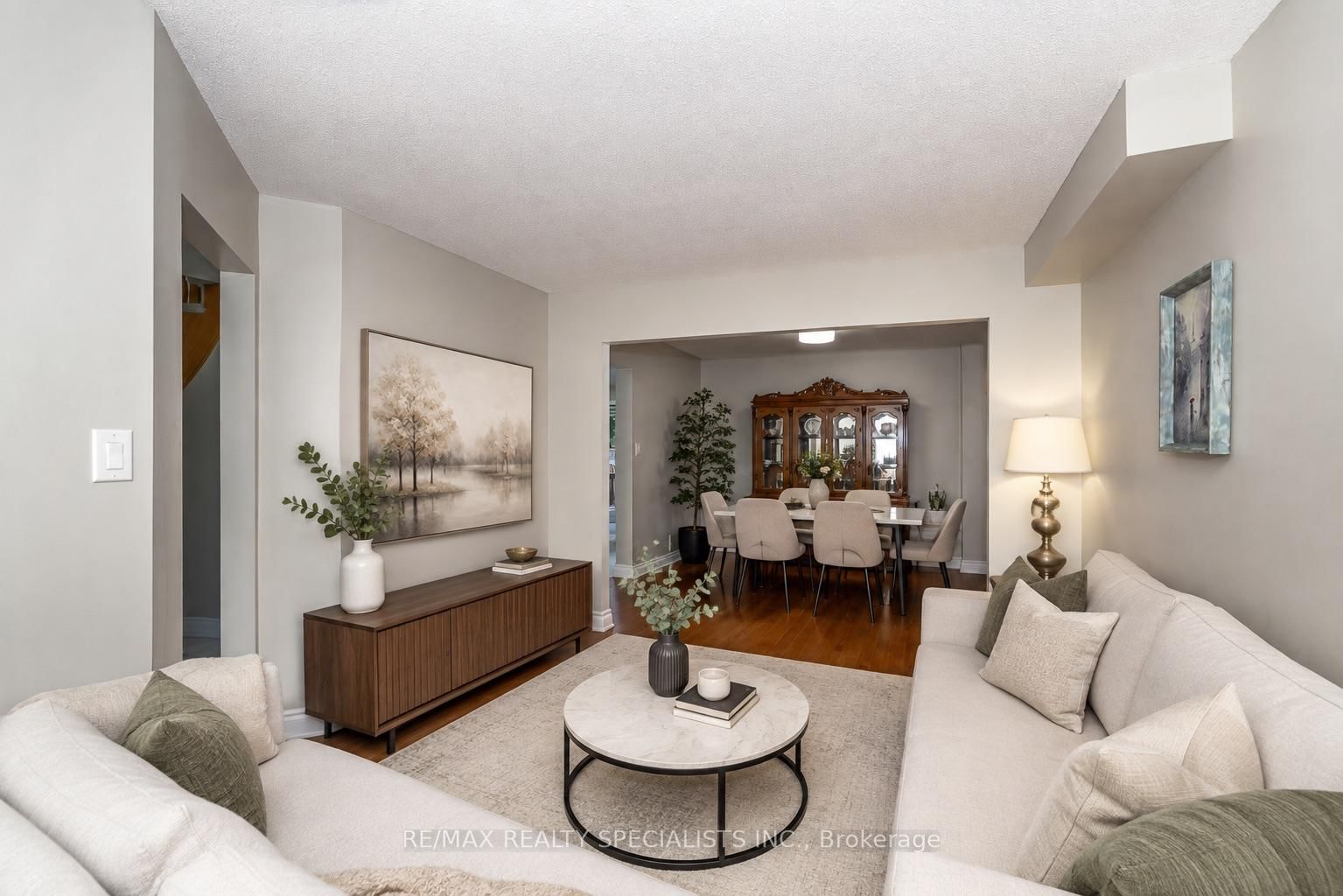 6369 Longspur Road • Mississauga, ON photo 2