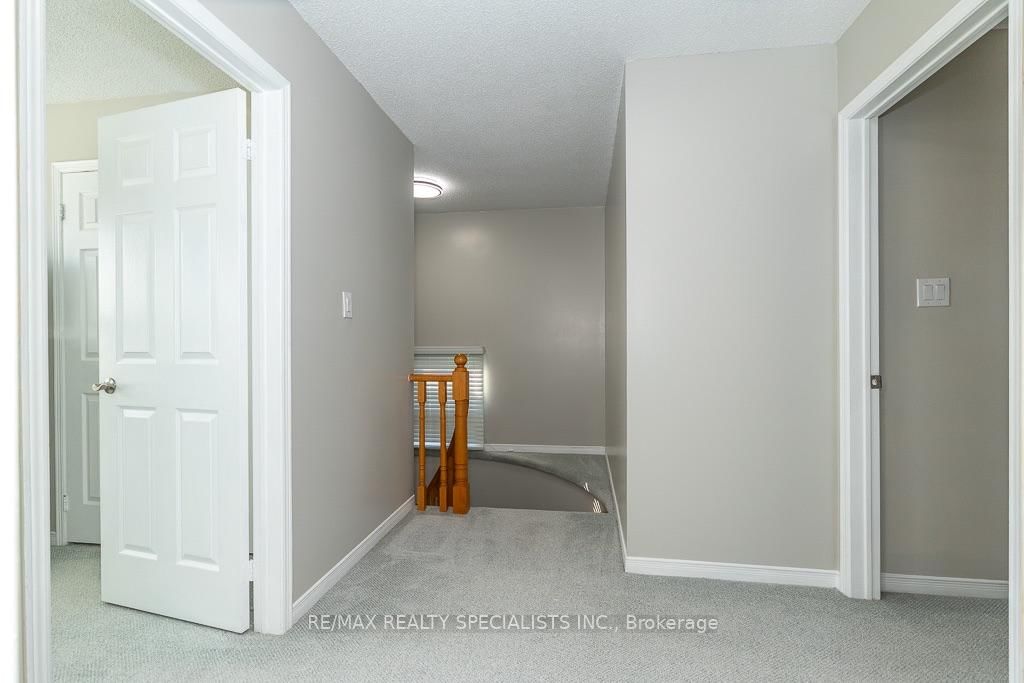 6369 Longspur Road • Mississauga, ON photo 21