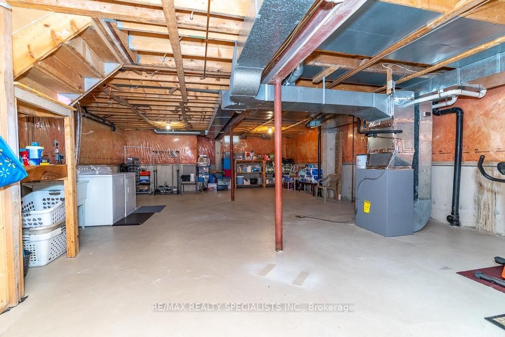 6369 Longspur Road • Mississauga, ON photo 34