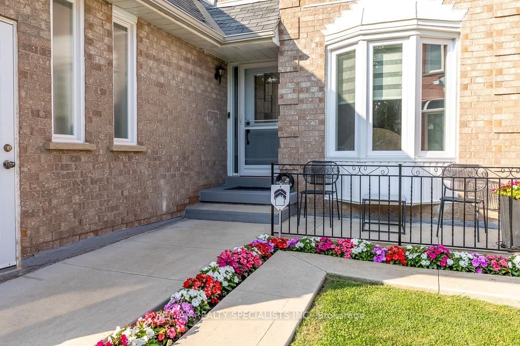 6369 Longspur Road • Mississauga, ON photo 7