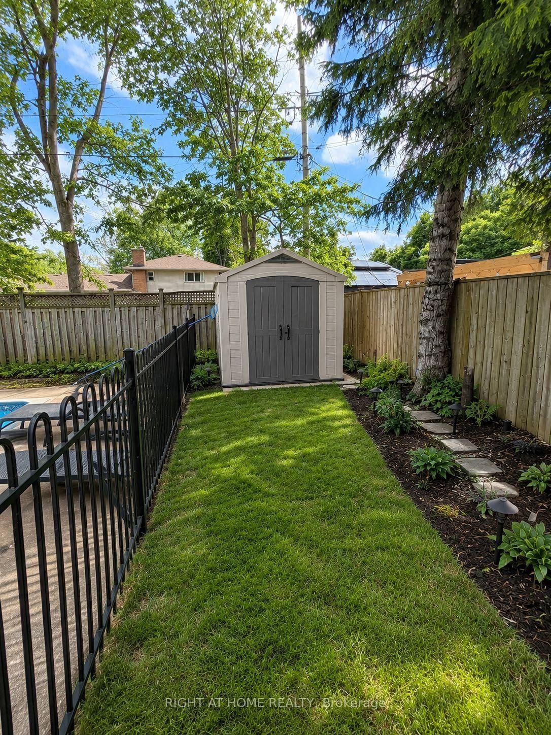 Listing Image 19