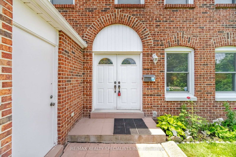 18 Jill Crescent