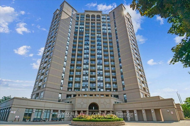 TH#111 - 220 Forum Drive