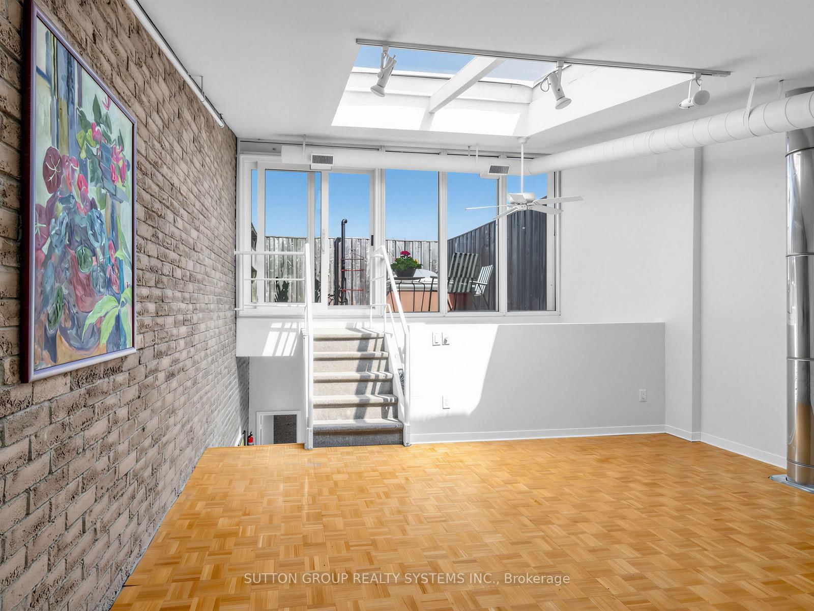 6 Bartlett Avenue W • #5 • Toronto, ON photo 23