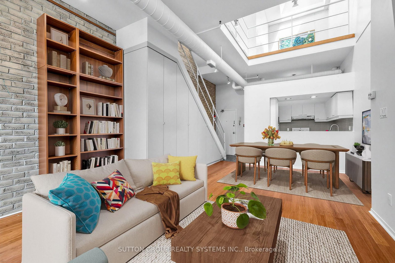 6 Bartlett Avenue W • #5 • Toronto, ON photo 6