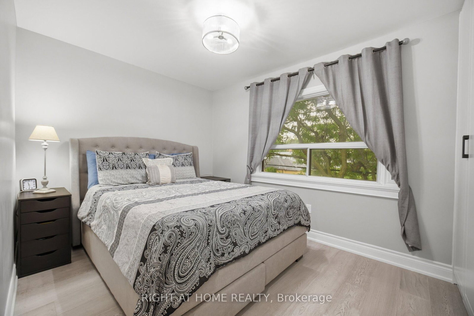 20 Rockwell Avenue • Toronto, ON photo 8