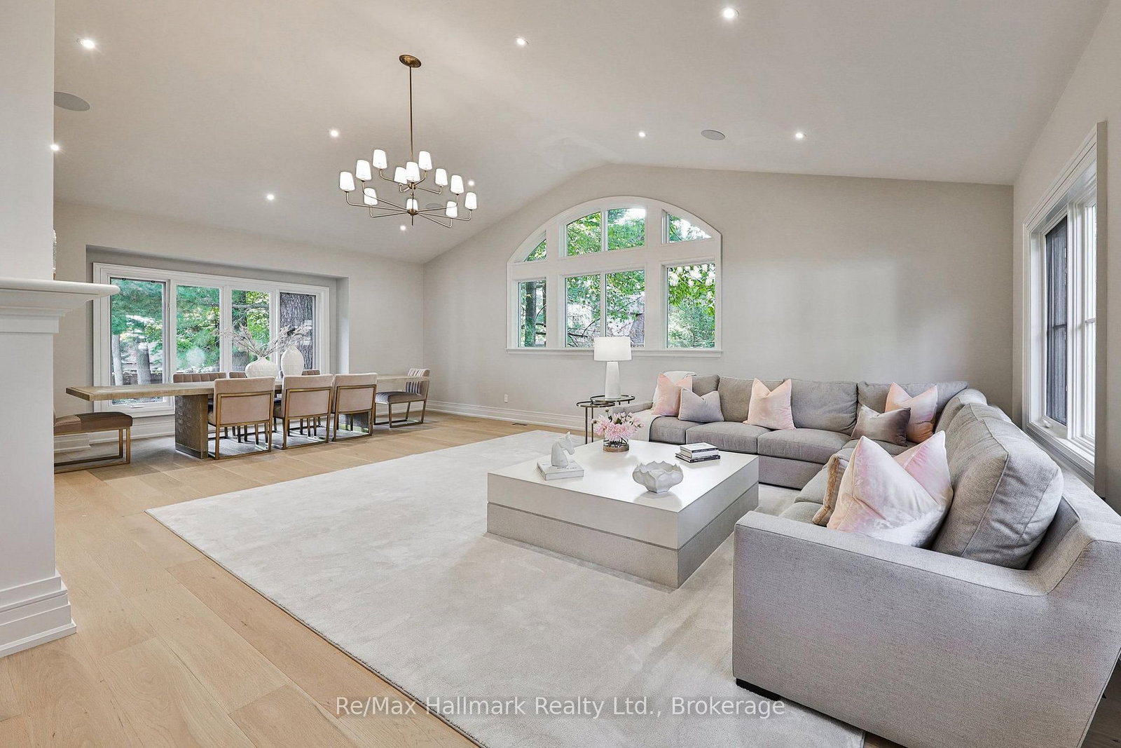 1310 Duncan Road • Oakville, ON photo 4