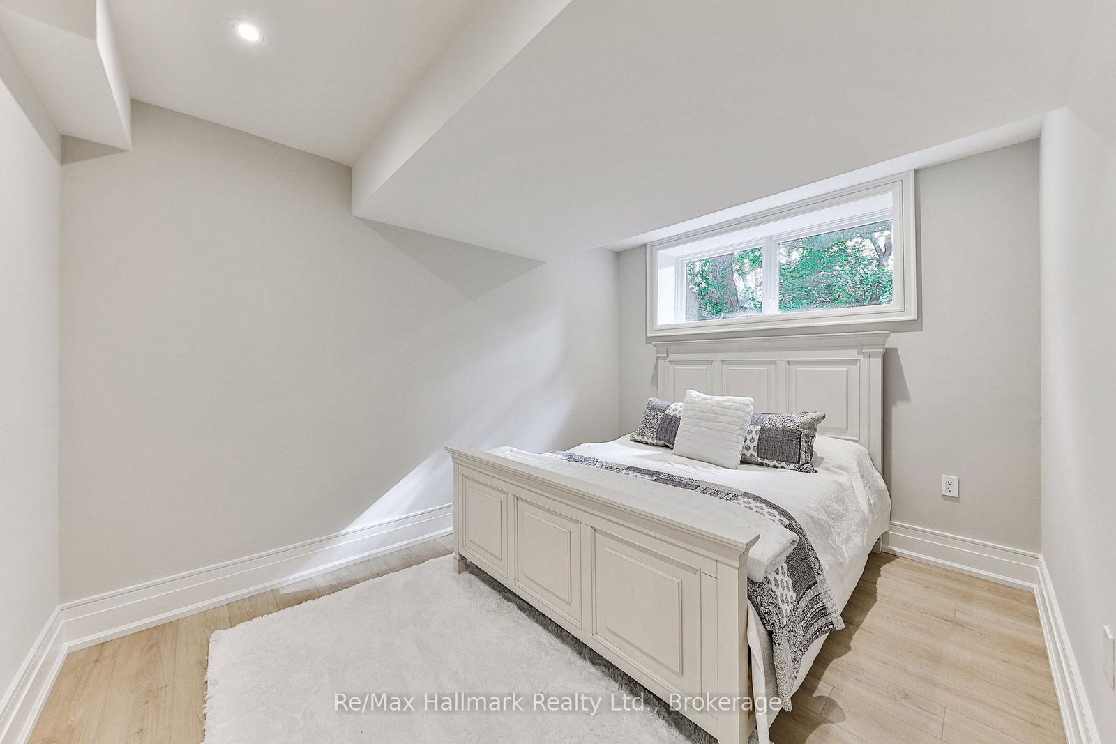 1310 Duncan Road • Oakville, ON photo 44