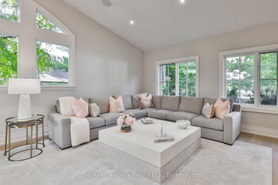 1310 Duncan Road • Oakville, ON photo 5