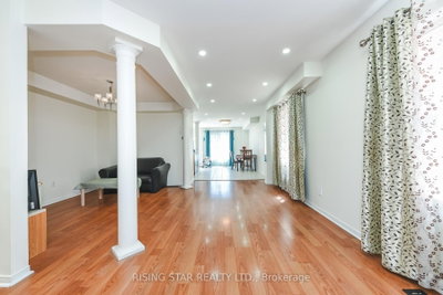 16 Elmpark Brampton,ON L6P 1A8 — Photo 14