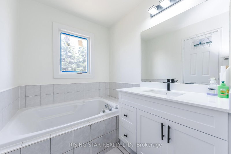 16 Elmpark Brampton,ON L6P 1A8 — Photo 22