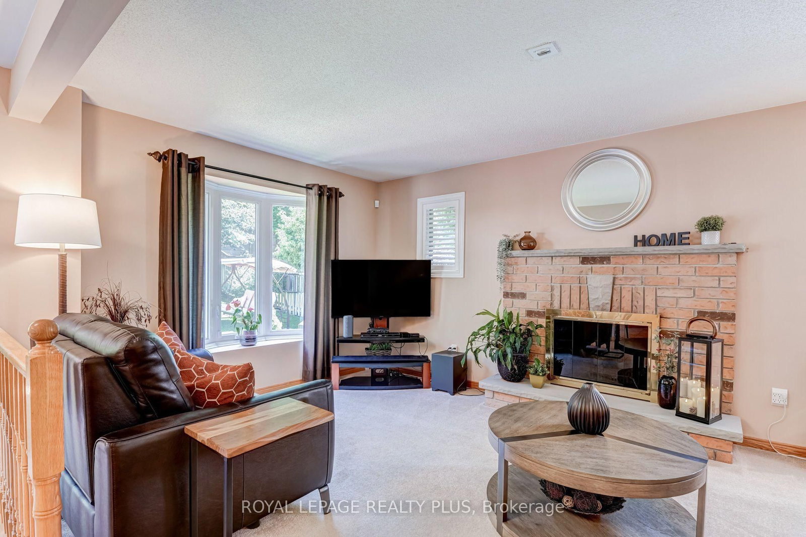 1459 Ravensmoor Crescent • Mississauga, ON photo 11