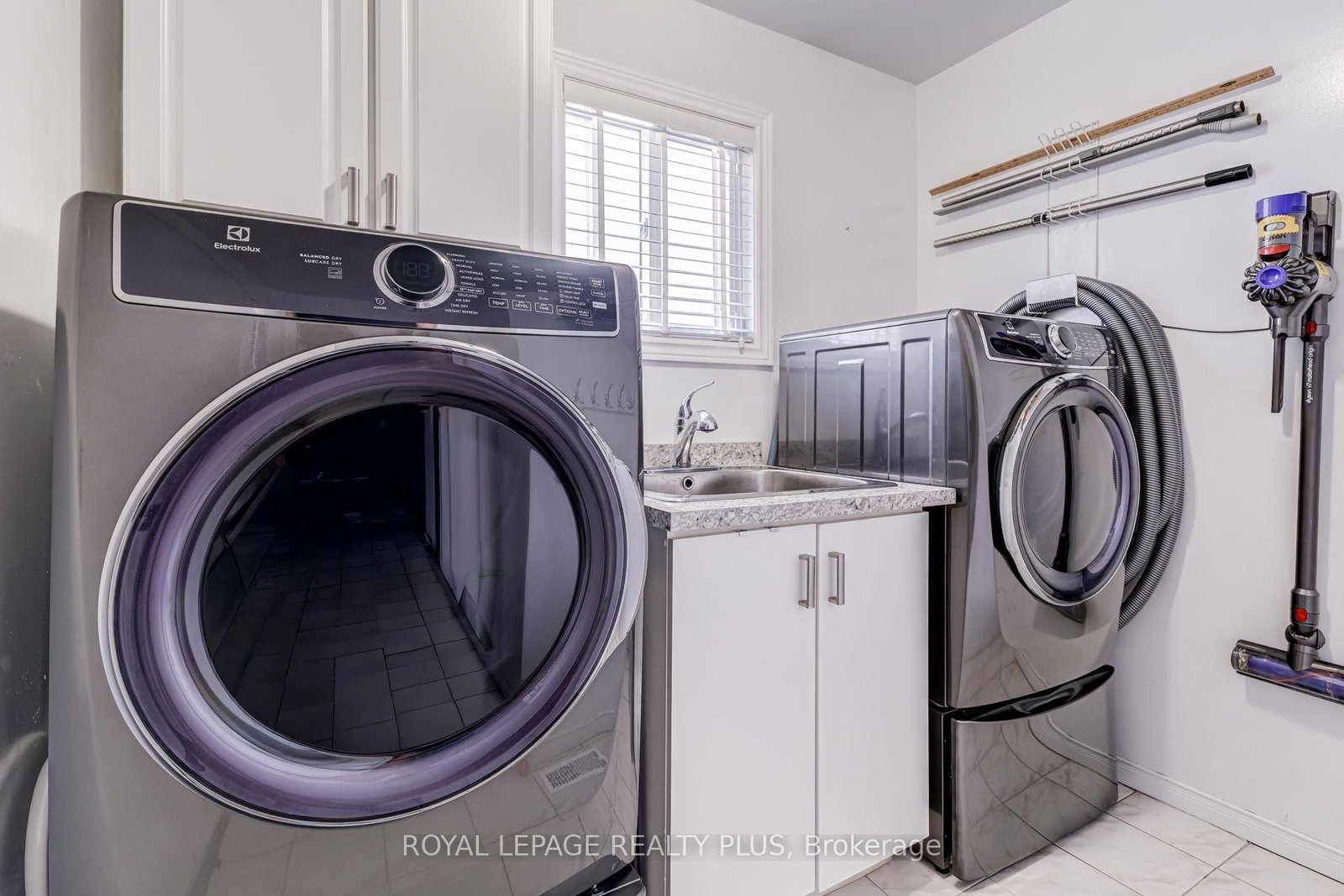 1459 Ravensmoor Crescent • Mississauga, ON photo 22