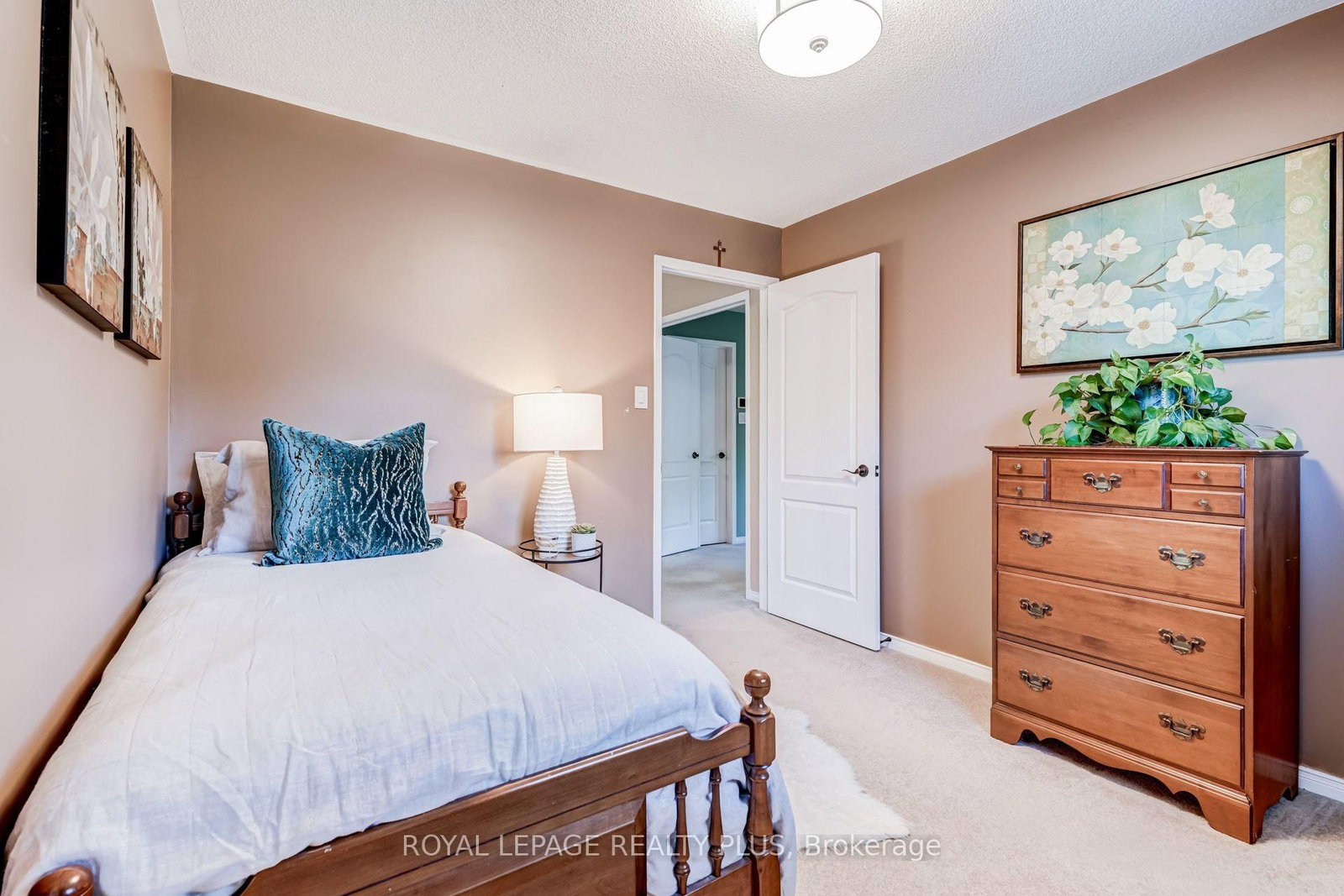1459 Ravensmoor Crescent • Mississauga, ON photo 28