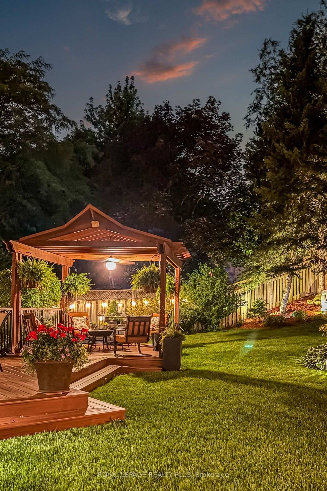 1459 Ravensmoor Crescent • Mississauga, ON photo 49