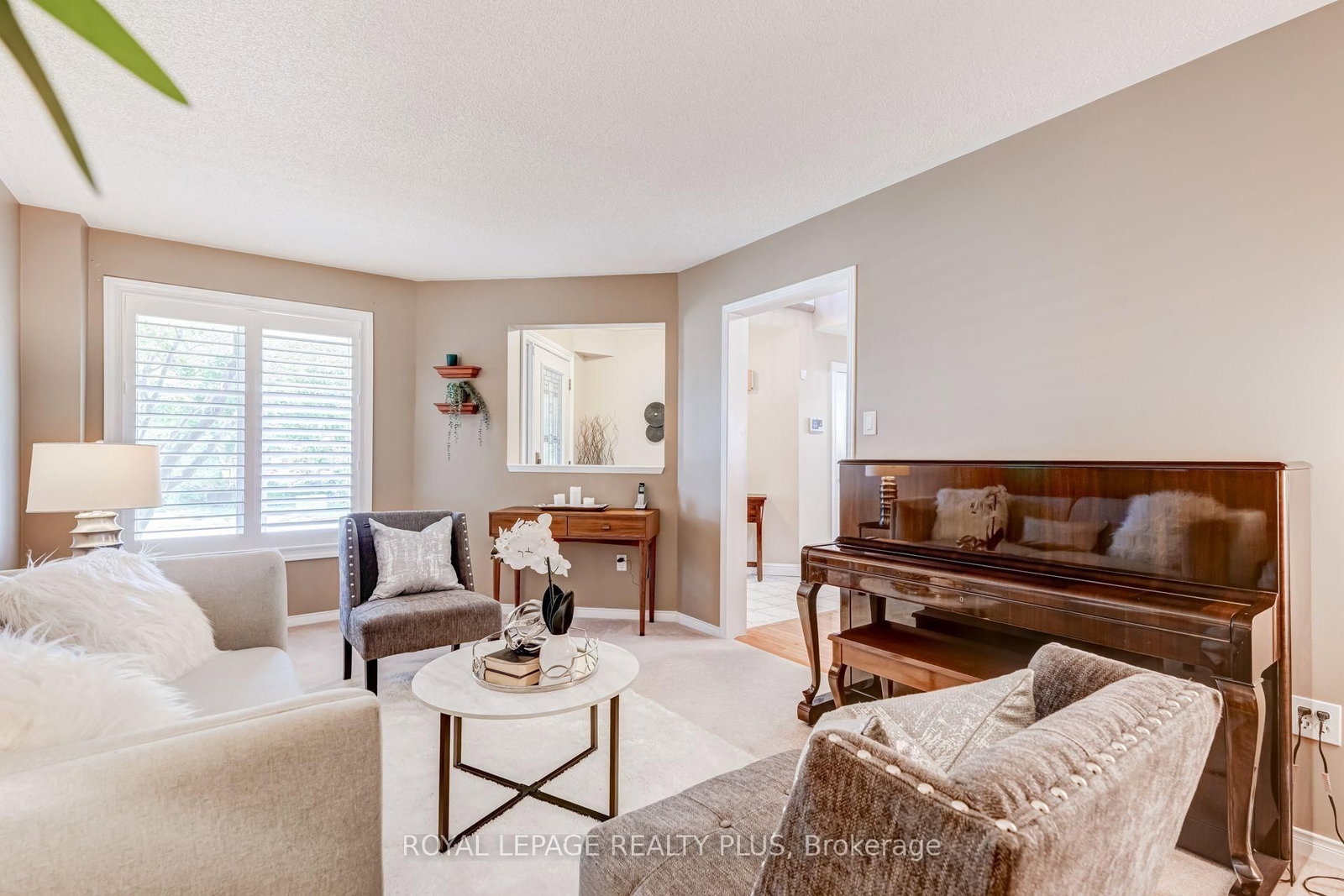 1459 Ravensmoor Crescent • Mississauga, ON photo 9