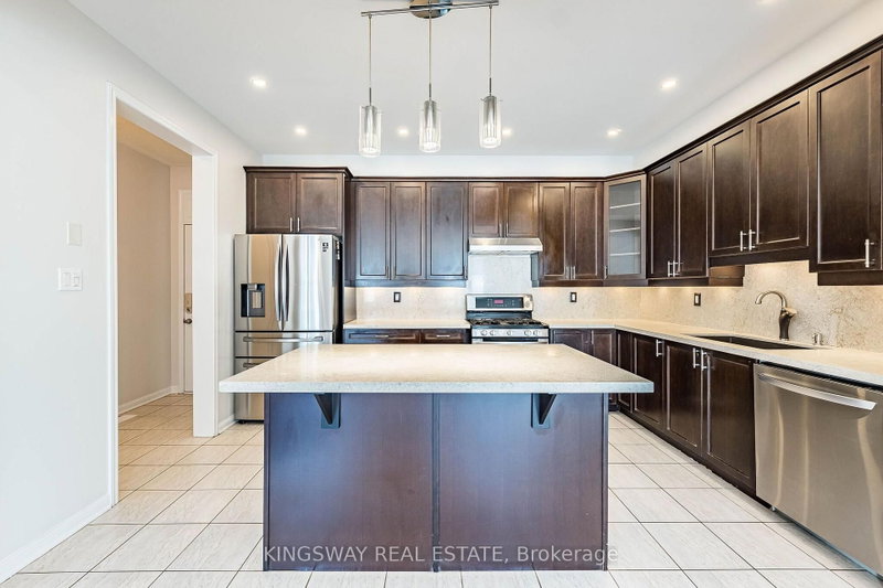 323 Cochrane Milton,ON L9T 8C8 — Photo 13