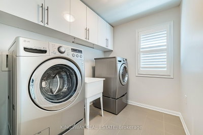 323 Cochrane Milton,ON L9T 8C8 — Photo 19