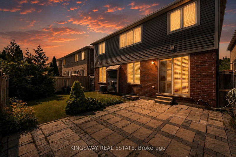 323 Cochrane Milton,ON L9T 8C8 — Photo 49