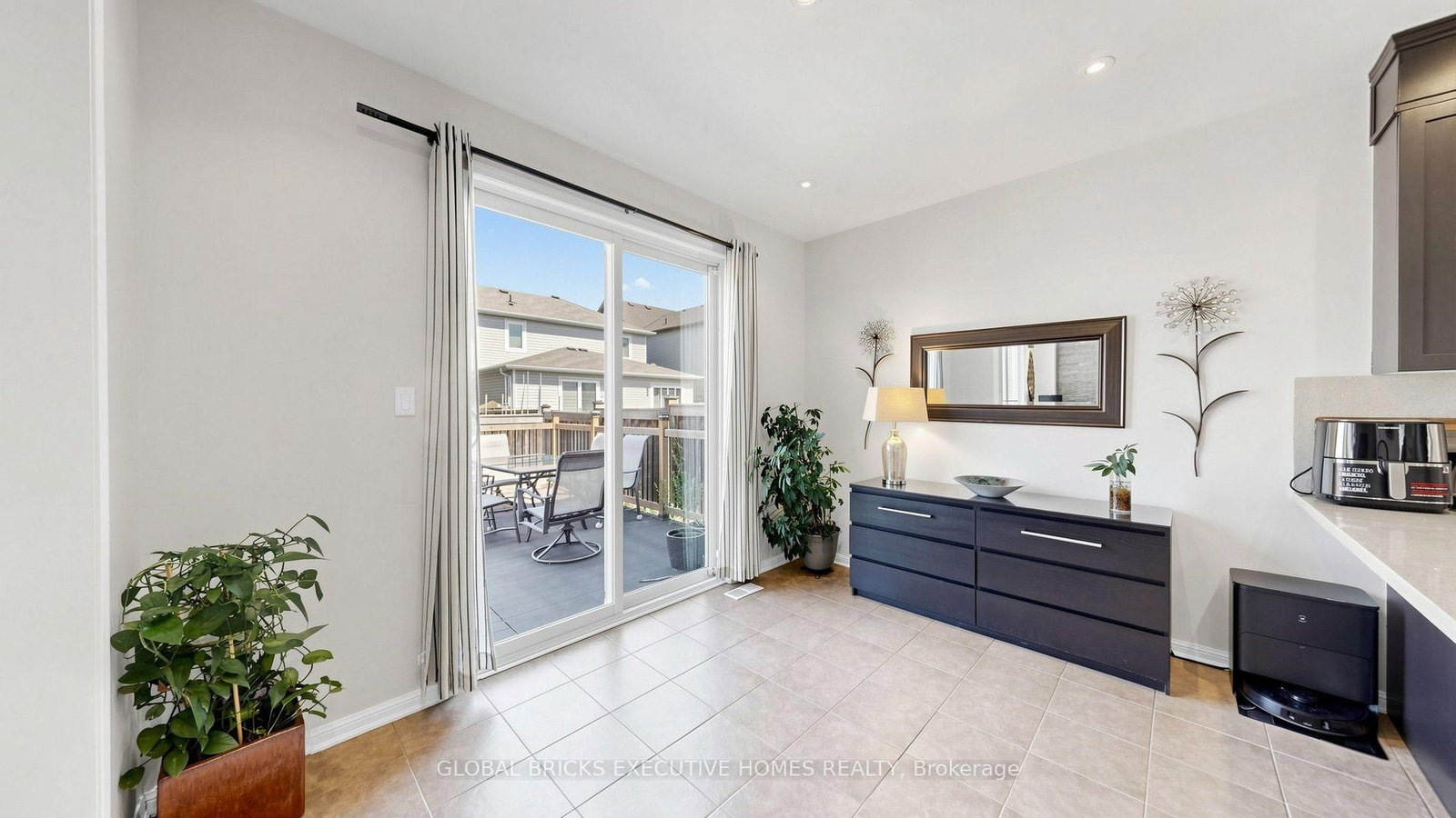381 Gosford Crescent • Milton, ON photo 10