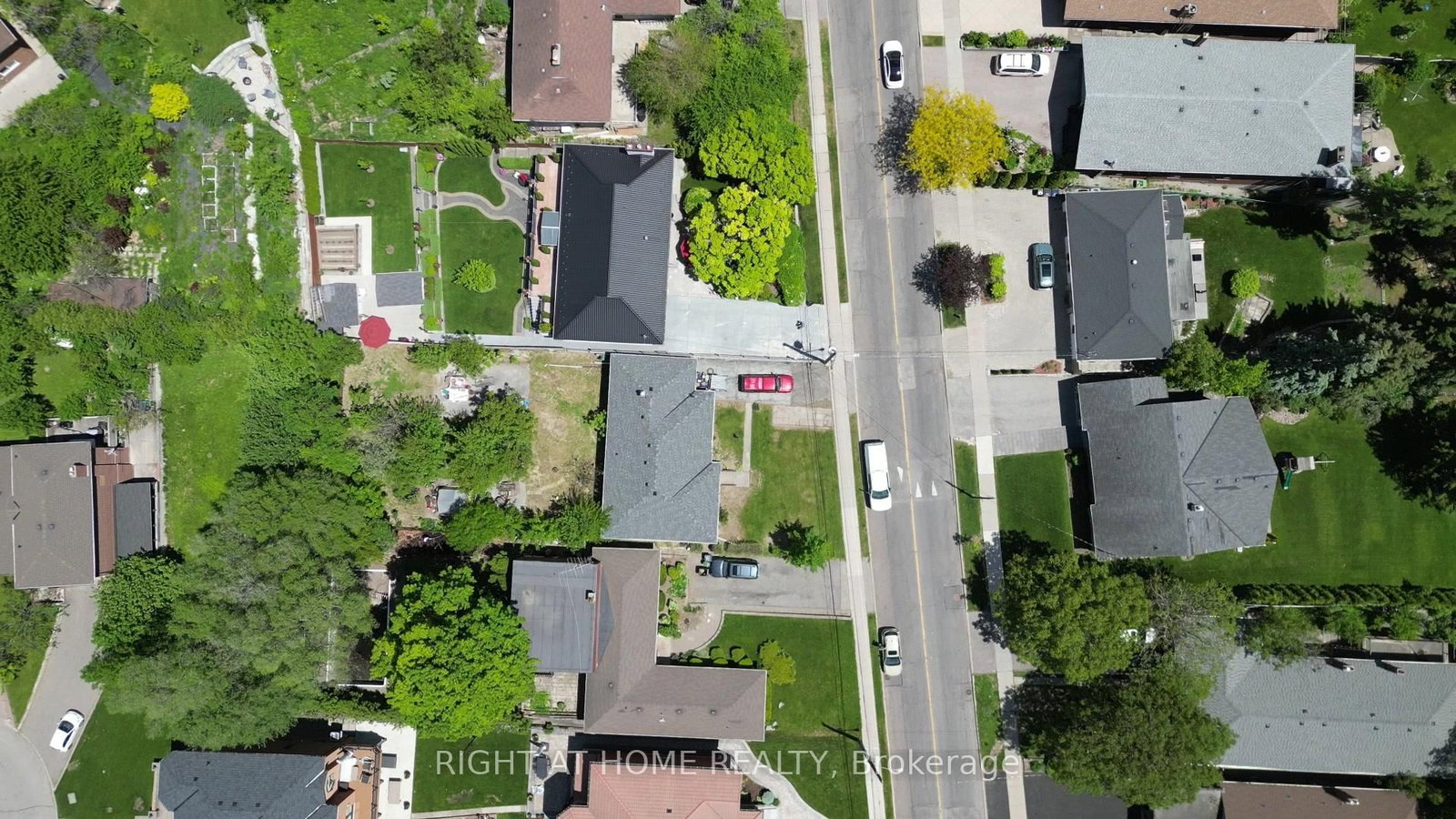 362 Maple Leaf Drive • Toronto, ON photo 13