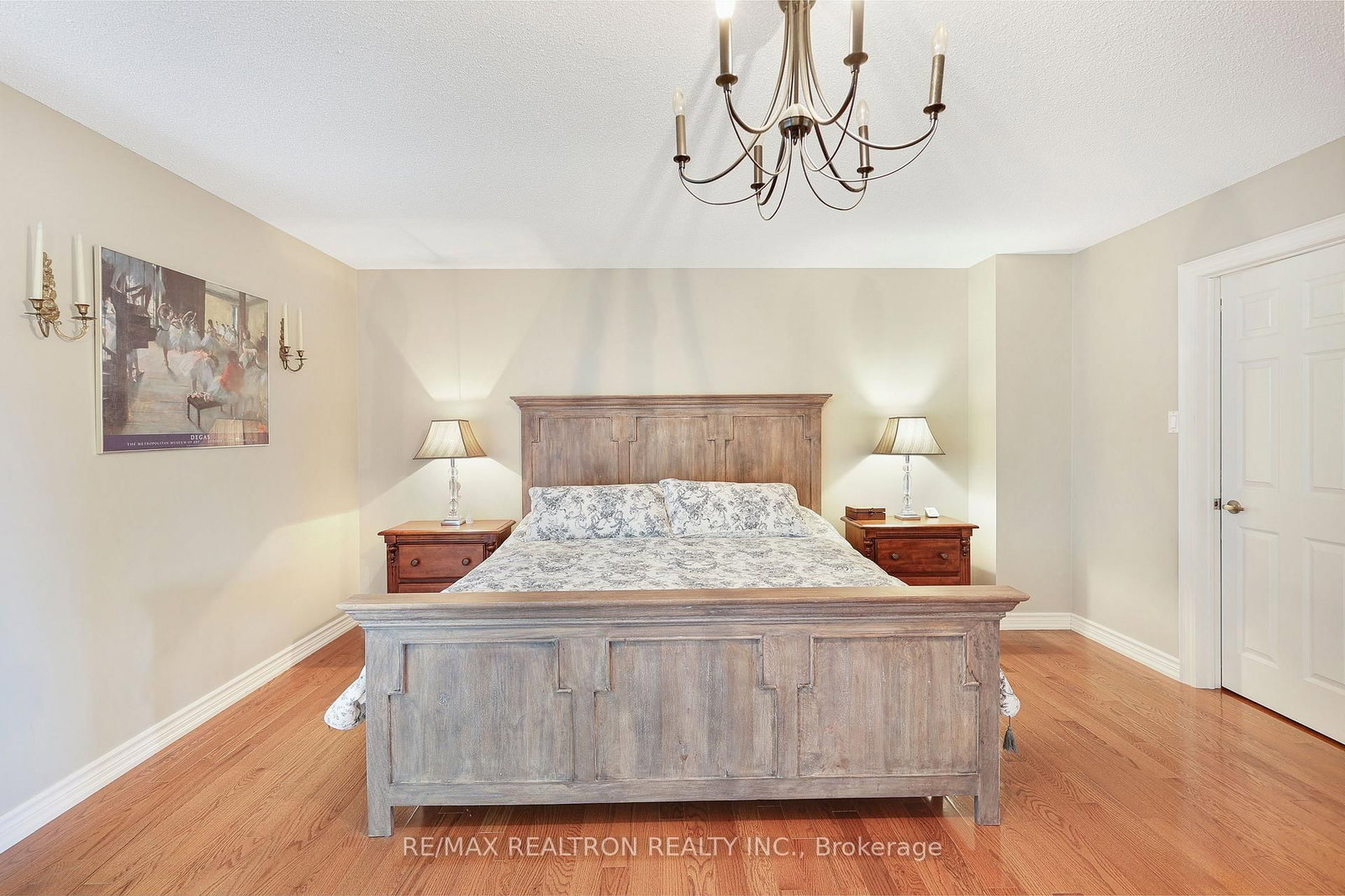 6026 Roxbury Road • Mississauga, ON photo 18