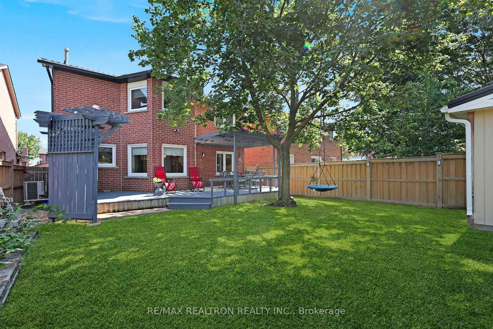 6026 Roxbury Road • Mississauga, ON photo 34