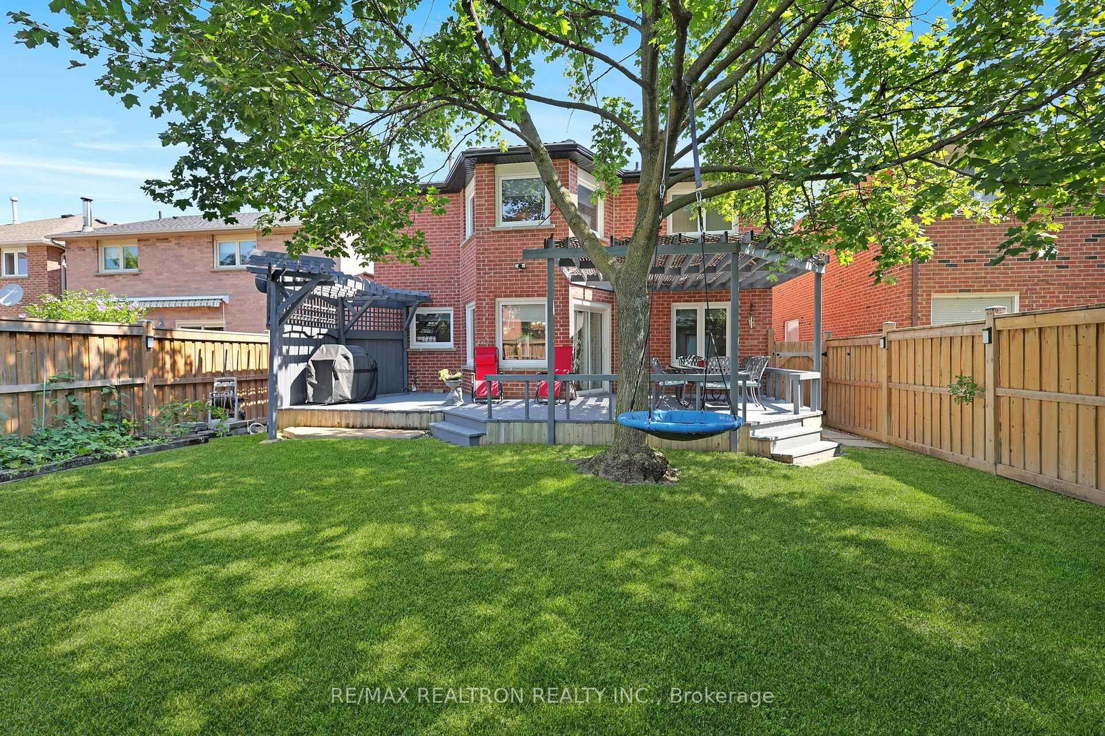 6026 Roxbury Road • Mississauga, ON photo 35