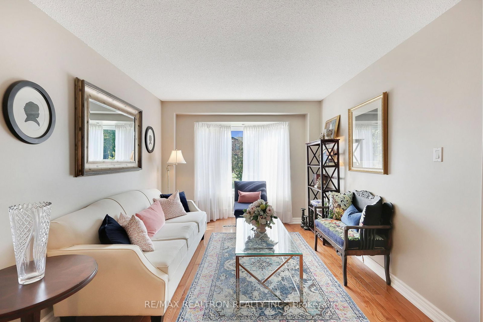 6026 Roxbury Road • Mississauga, ON photo 9
