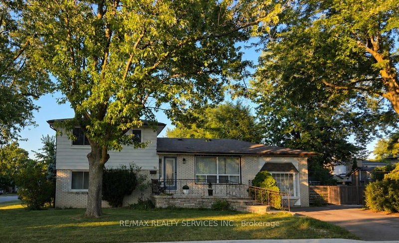 34 Watson Crescent