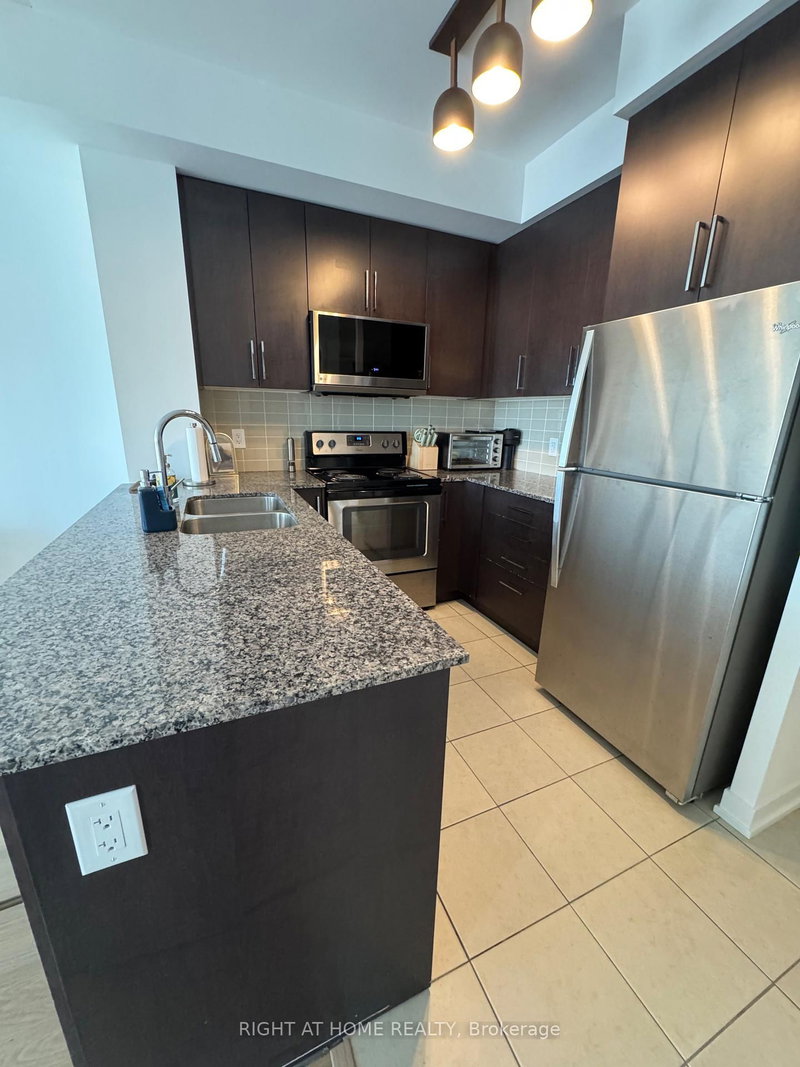 1110 - 840 Queens Plate Drive