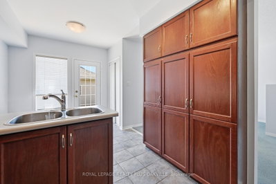 2150 4 Oakville,ON L6M 3T2 — Photo 18