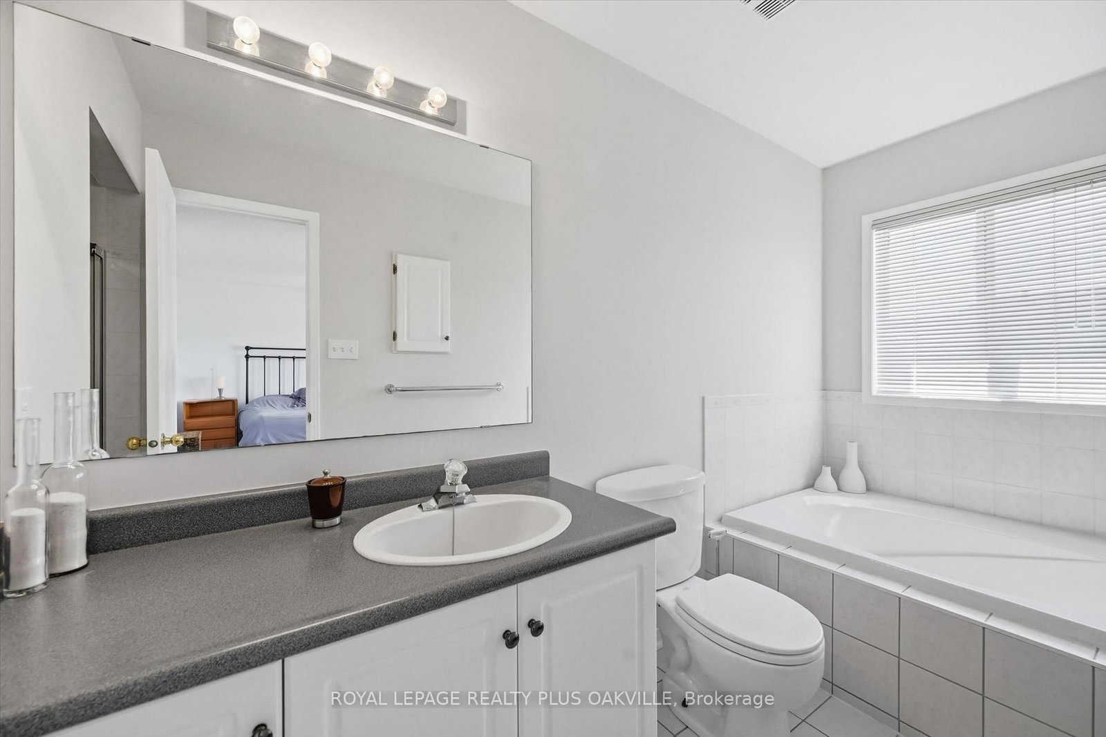 2150 4 Oakville,ON L6M 3T2 — Photo 29