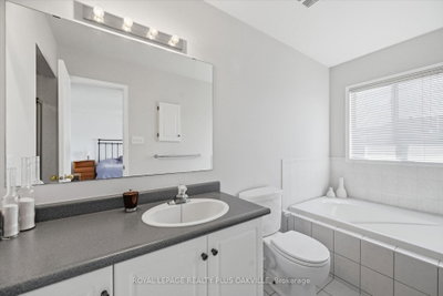 2150 4 Oakville,ON L6M 3T2 — Photo 29