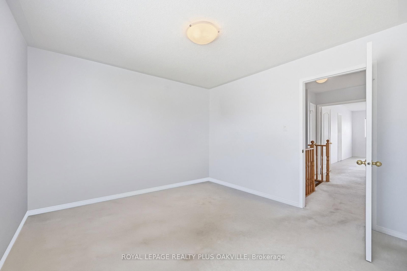 2150 4 Oakville,ON L6M 3T2 — Photo 33