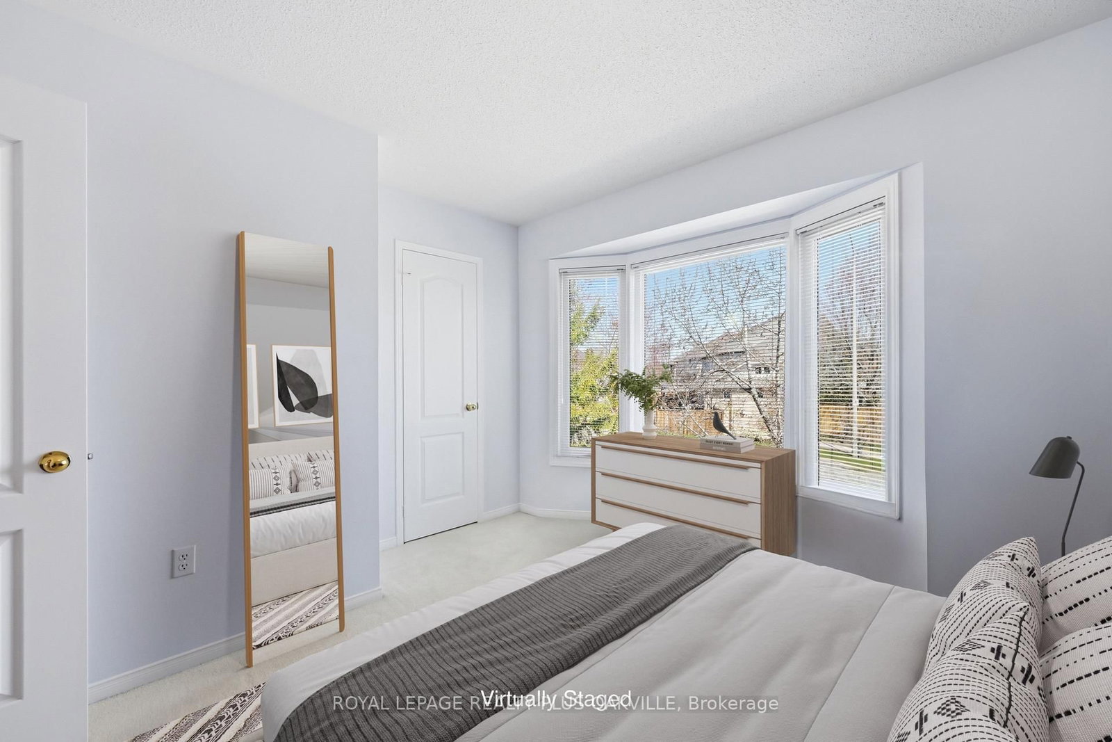 2150 4 Oakville,ON L6M 3T2 — Photo 34