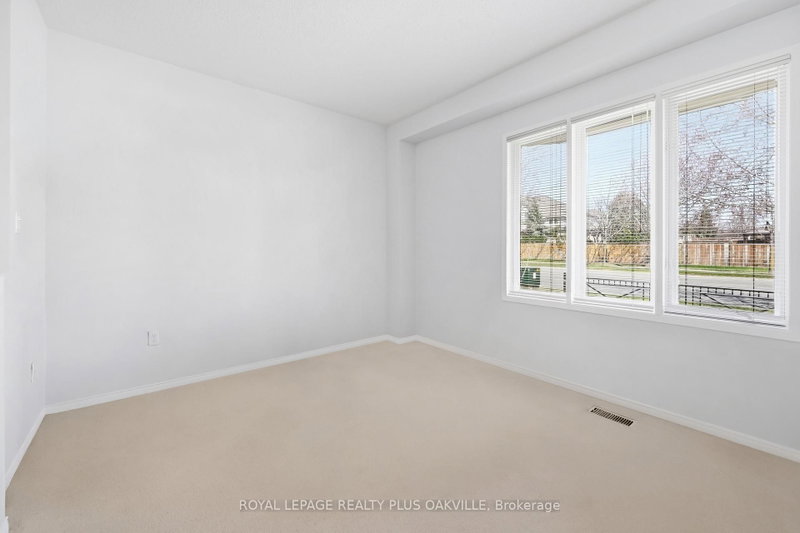 2150 4 Oakville,ON L6M 3T2 — Photo 6