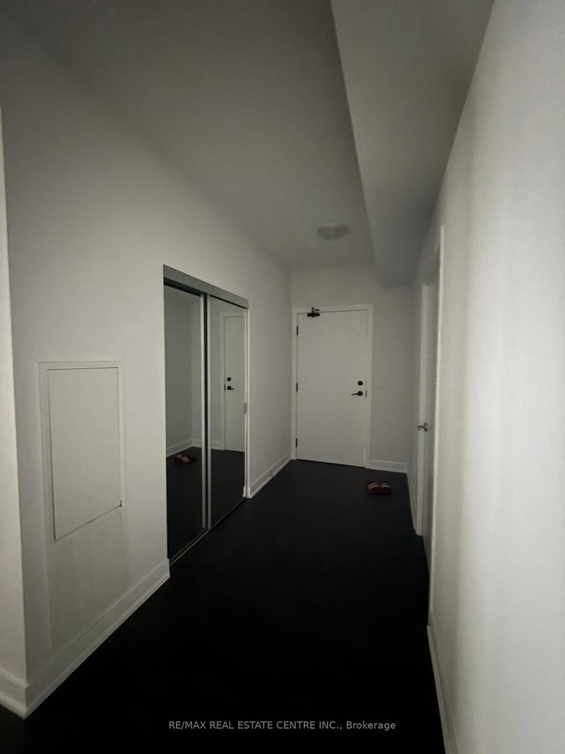 3001 - 4130 Parkside Village