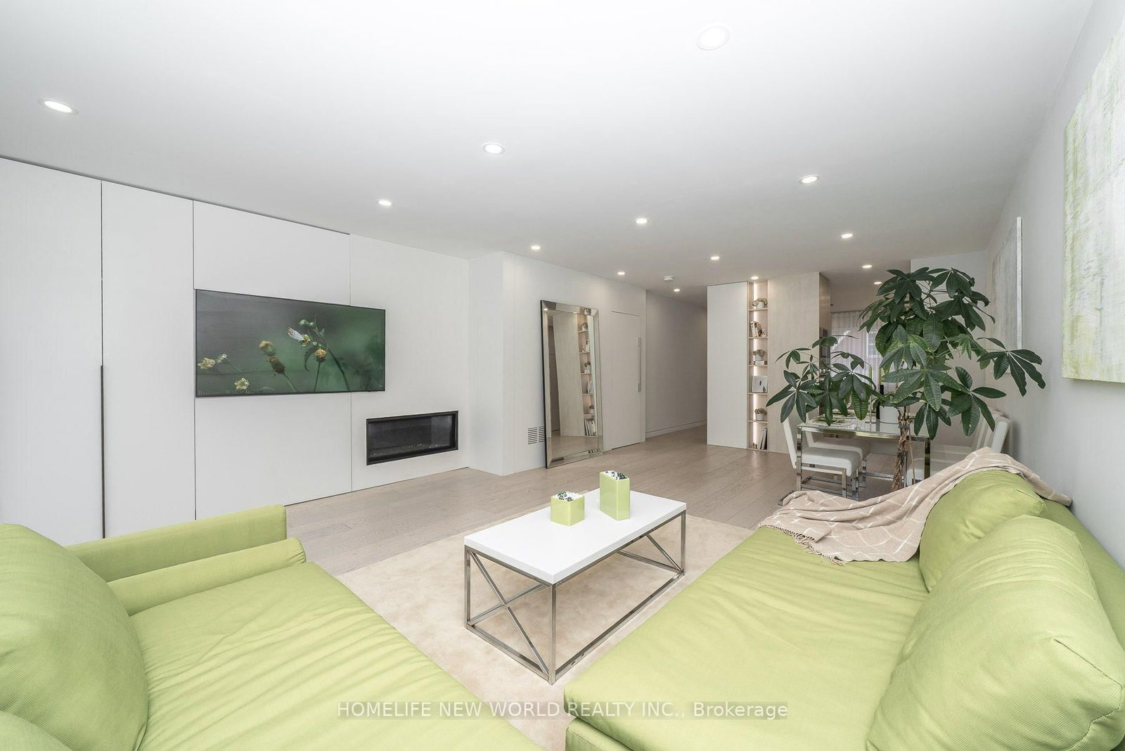 30 Carling Avenue • Toronto, ON photo 12
