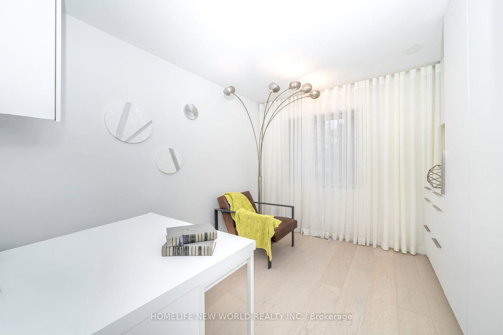 30 Carling Avenue • Toronto, ON photo 26