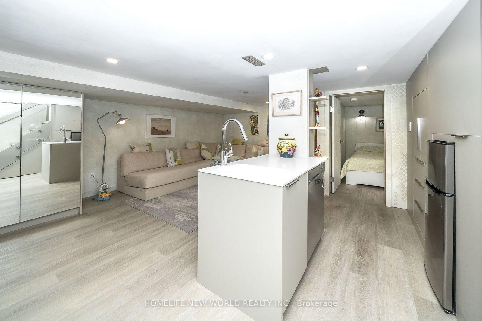 30 Carling Avenue • Toronto, ON photo 30