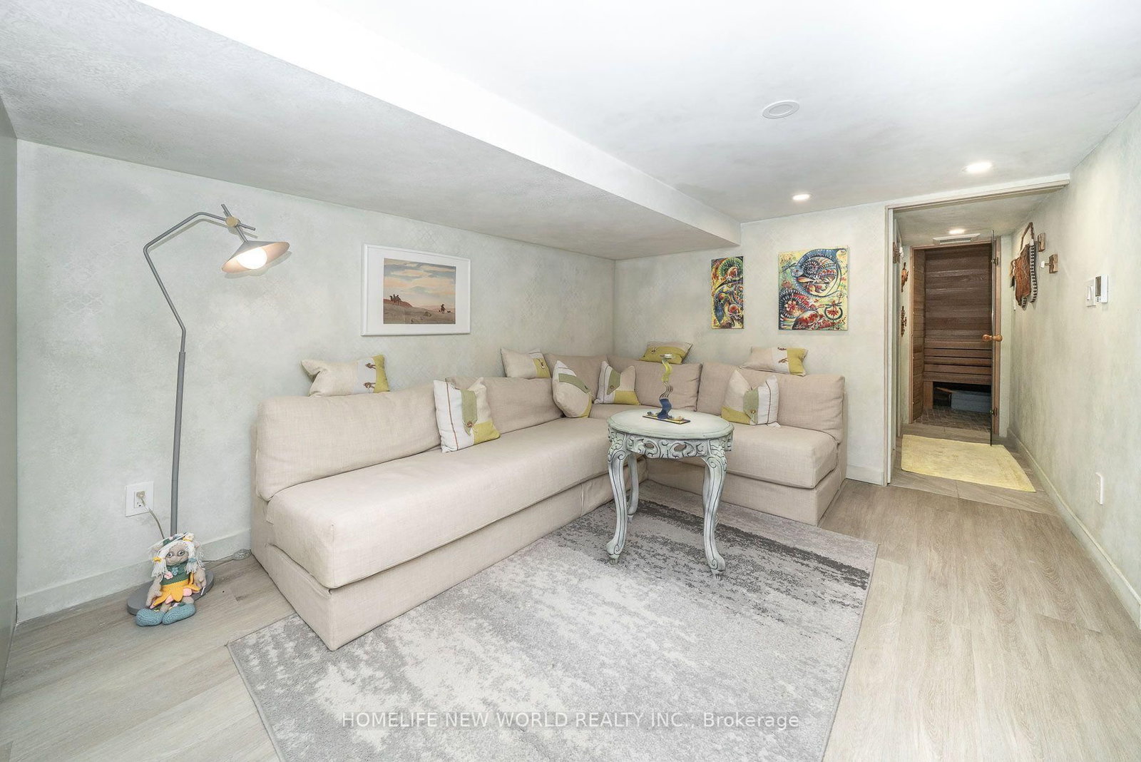 30 Carling Avenue • Toronto, ON photo 32