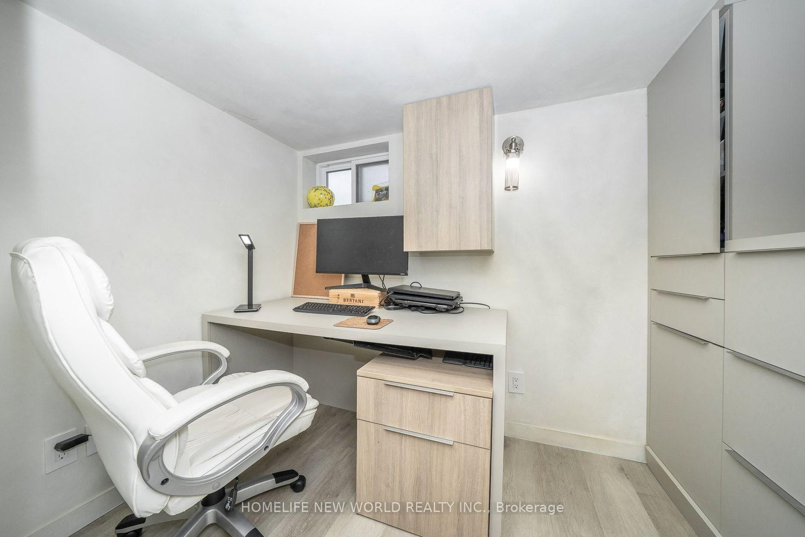 30 Carling Avenue • Toronto, ON photo 33