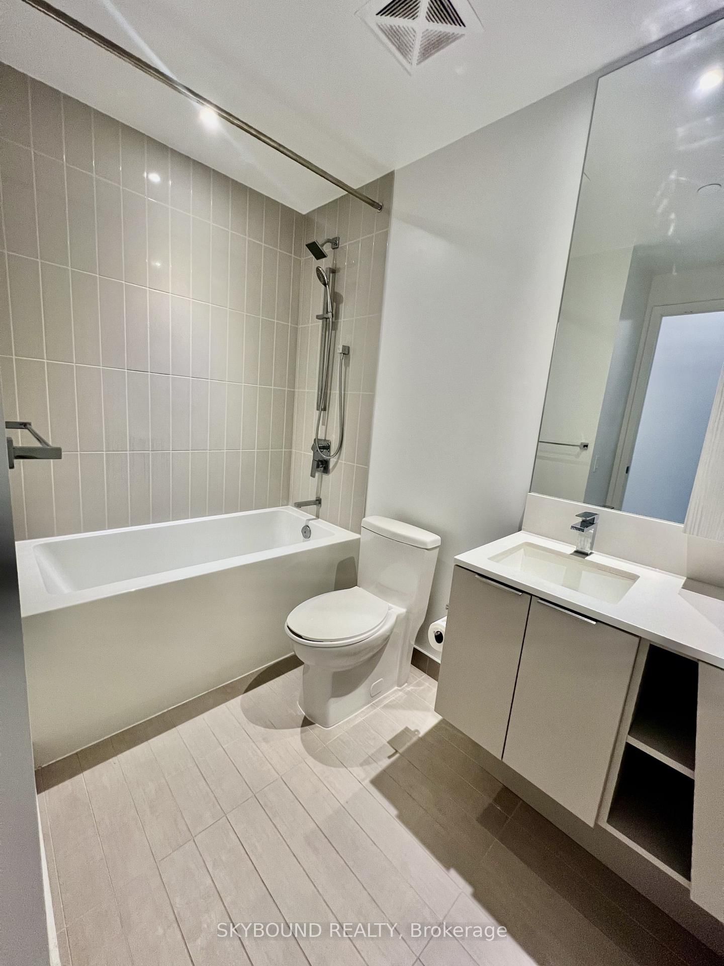 3900 Confederation Parkway • #529 • Mississauga, ON photo 11