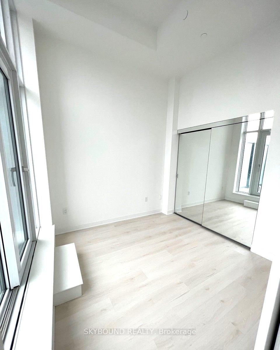 3900 Confederation Parkway • #529 • Mississauga, ON photo 9