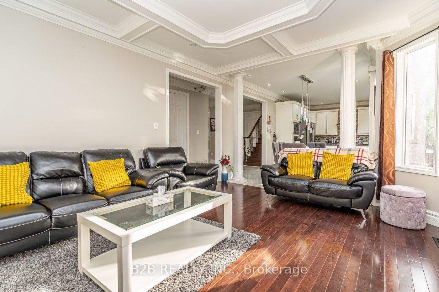 12 VALLEYWEST Road • Brampton, ON photo 11