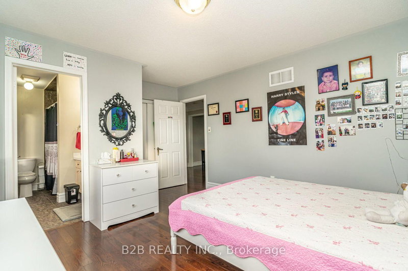 12 Valleywest Brampton,ON L6P 2J9 — Photo 24